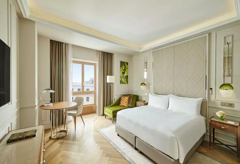 هتل Intercontinental Athenee Palace Bucharest, An Ihg
