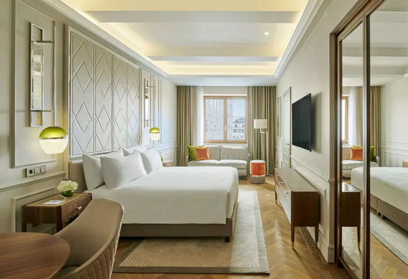 هتل Intercontinental Athenee Palace Bucharest, An Ihg