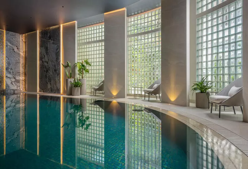 هتل Intercontinental Athenee Palace Bucharest, An Ihg