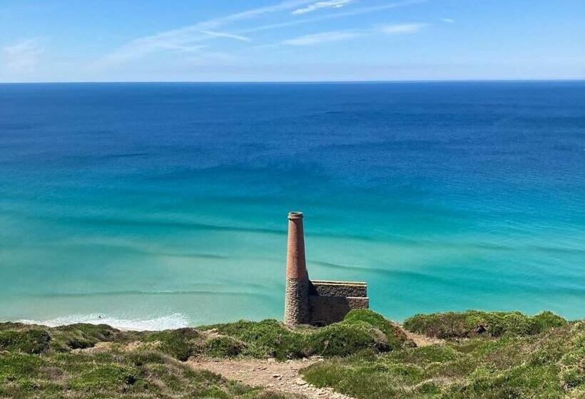 Bed and Breakfast Alderberry Lodge