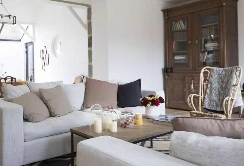 Aamiaismajoitus (B&B) Cottage Santa Teresa