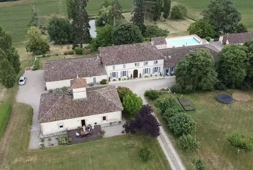 Aamiaismajoitus (B&B) Le Farat