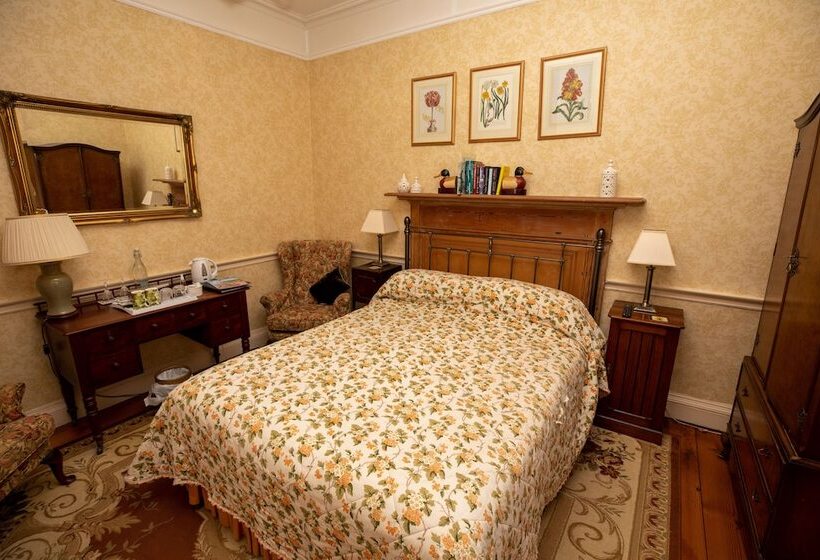 Bed and Breakfast The Old Priory Guesthouse