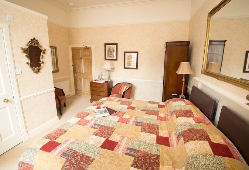 Bed and Breakfast The Old Priory Guesthouse