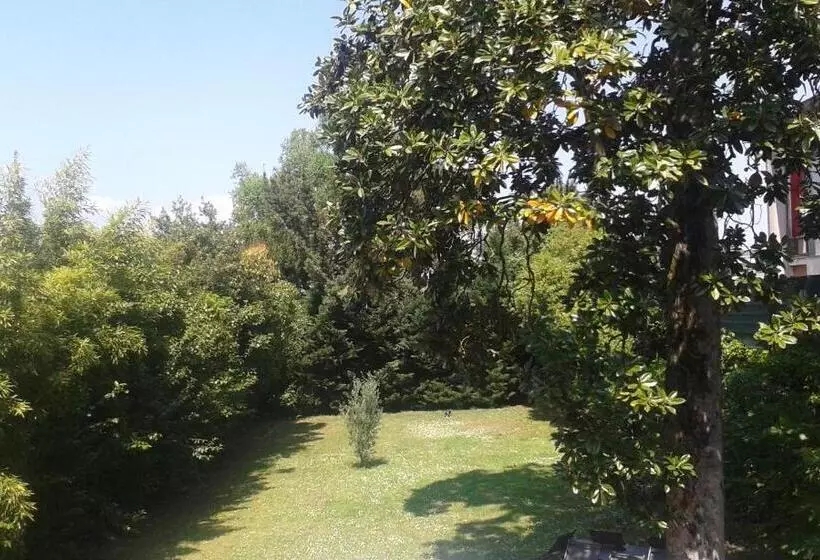 Aamiaismajoitus (B&B) Vanille Bourbon