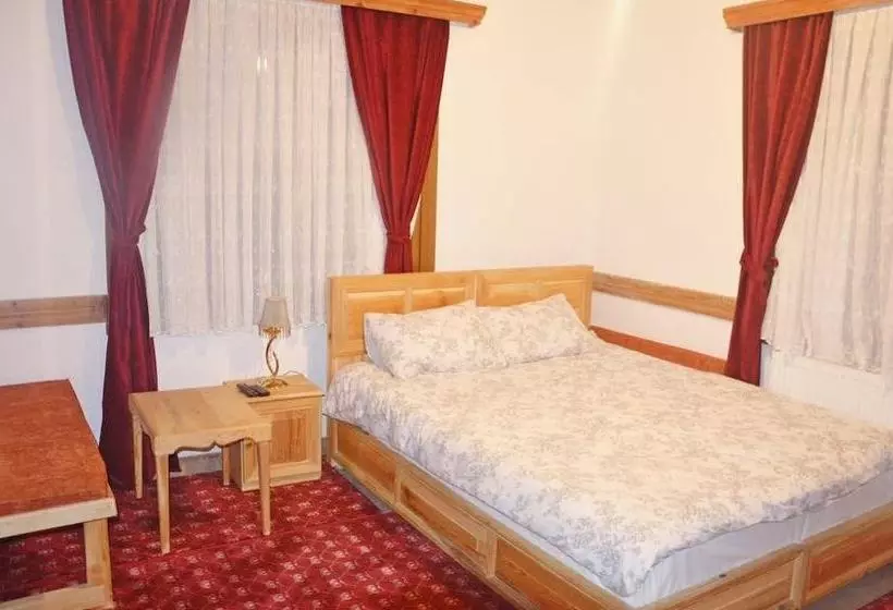 ホテル Baglar Konak