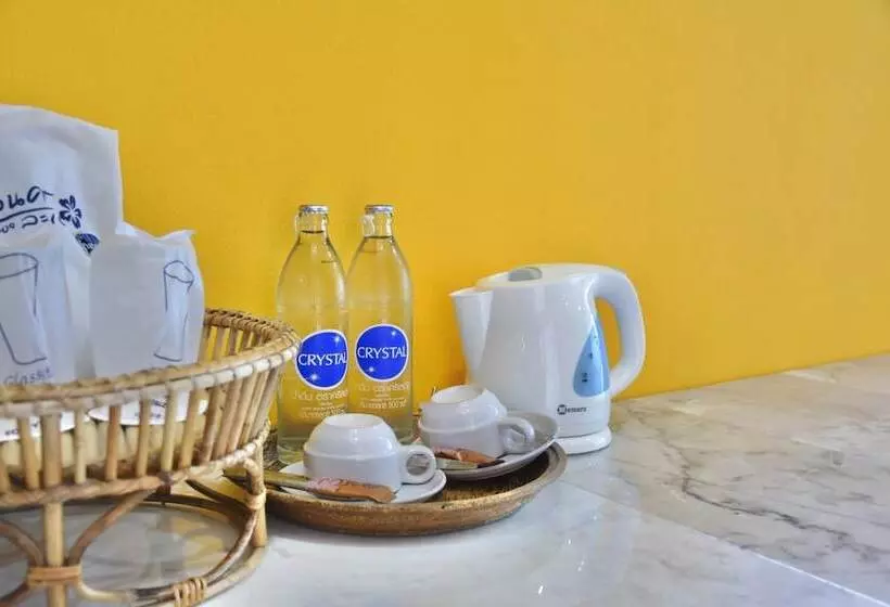 ホテル Hug Sakonnakhon