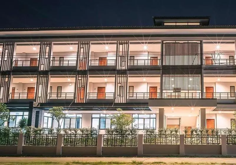 ホテル Parisa Place