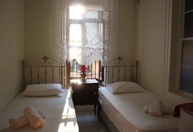 בית מלון כפרי Zeynep Hanim Konukevi