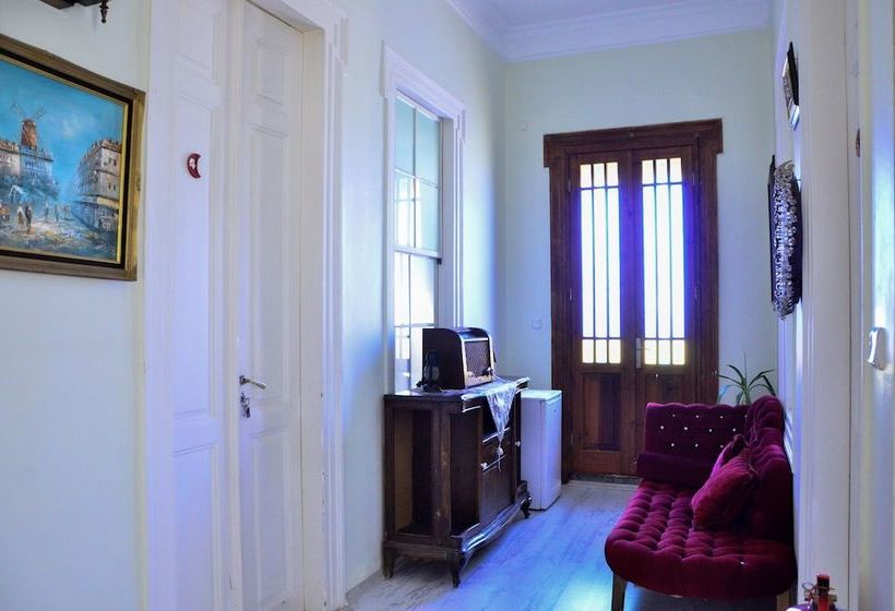 בית מלון כפרי Zeynep Hanim Konukevi