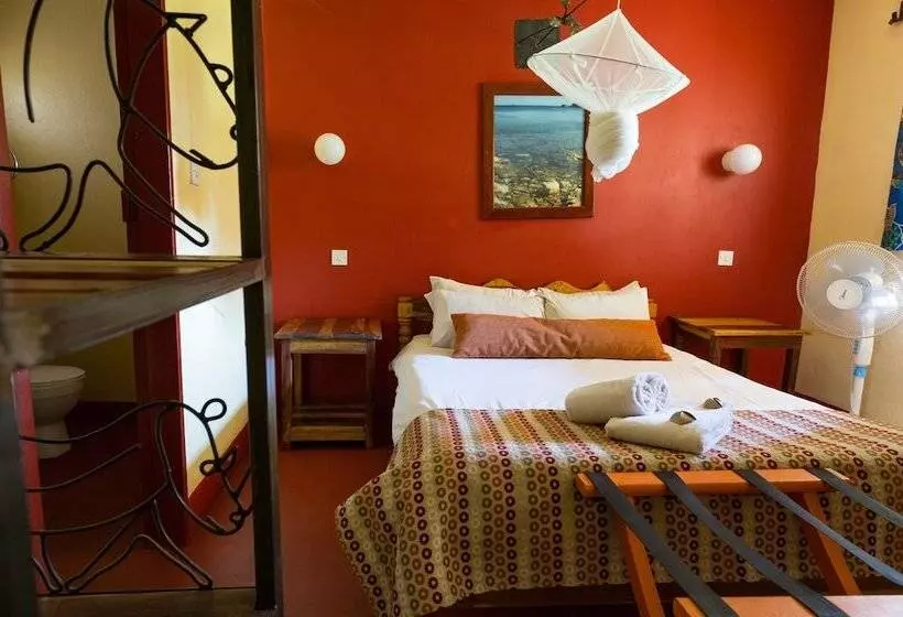 Jollyboys Camp   Hostel