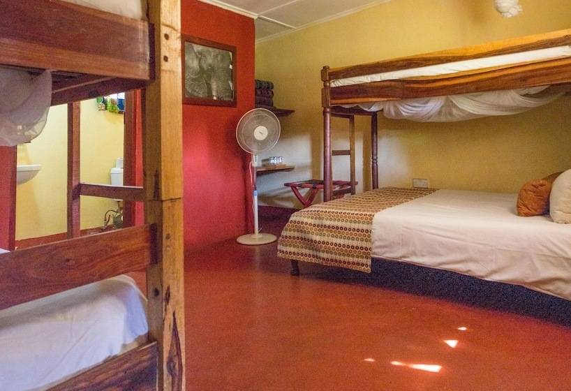 Jollyboys Camp Hostel