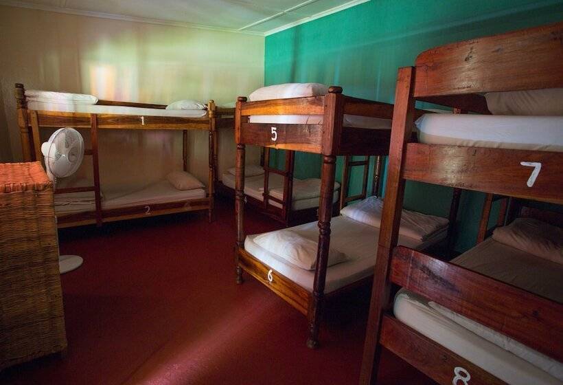 Jollyboys Camp Hostel