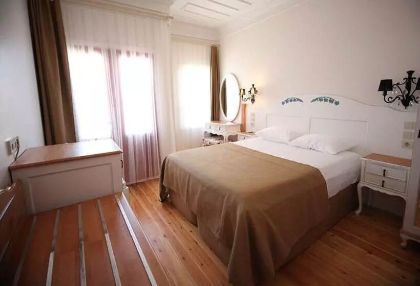 La Krasi Otel & Restaurant