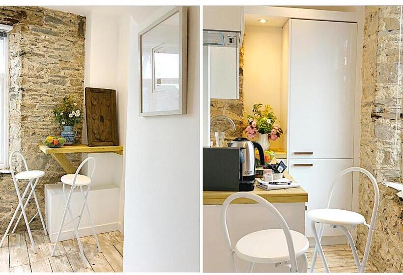 Live And Let Live Inn