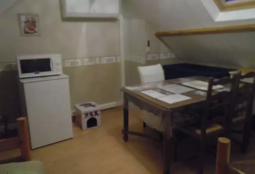 Pension  Chambres D Hôtes La Maison Des écureuils