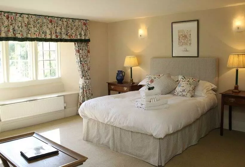 Aamiaismajoitus (B&B) Aylworth Manor