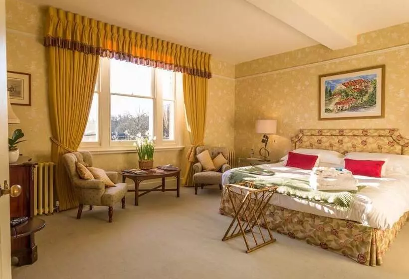 Aamiaismajoitus (B&B) Aylworth Manor