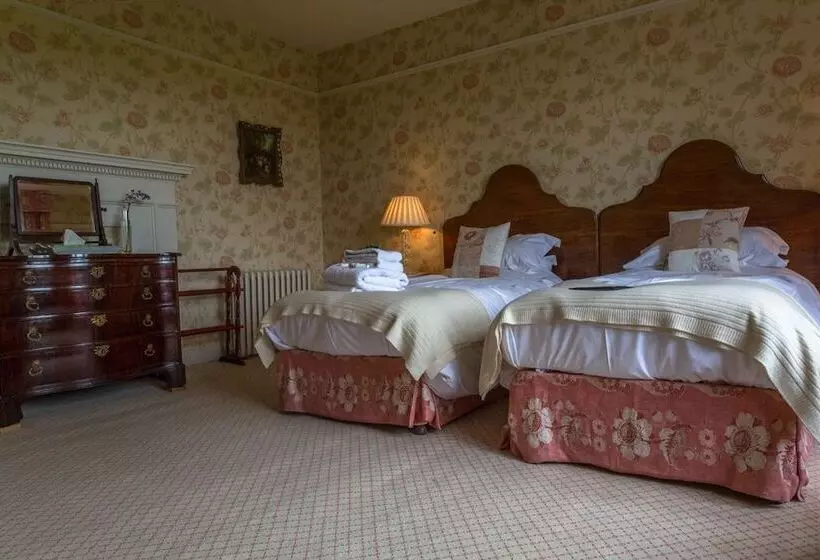 Aamiaismajoitus (B&B) Aylworth Manor