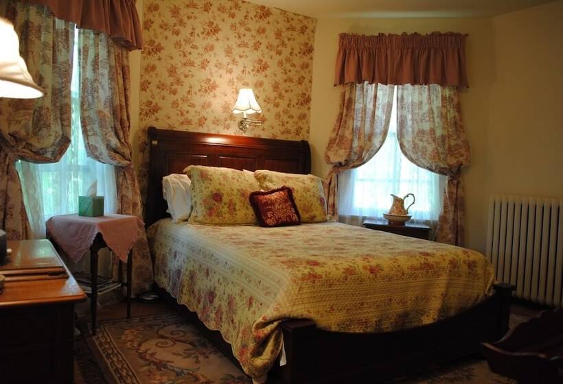 ベッドアンドブレックファースト Inn On Poplar Hill