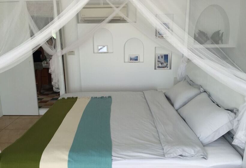 تختخواب و صبحانه Summerwings