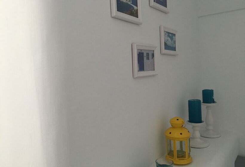 تختخواب و صبحانه Summerwings