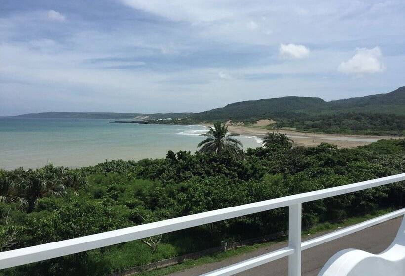 تختخواب و صبحانه Summerwings