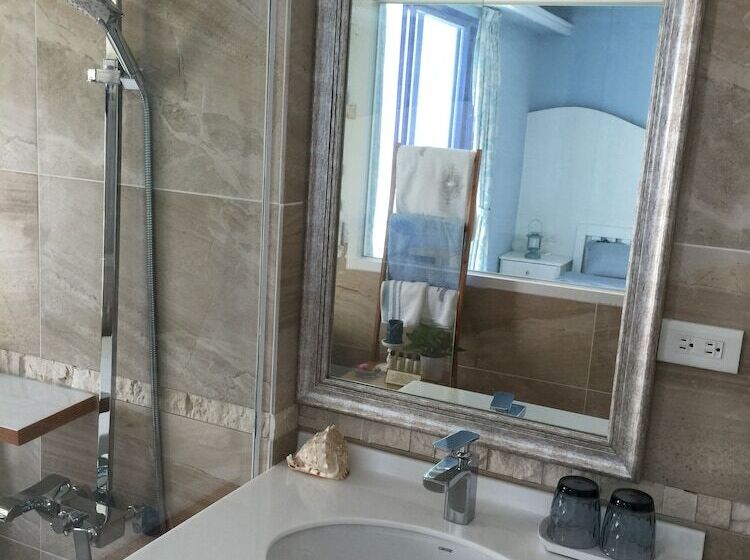 تختخواب و صبحانه Summerwings