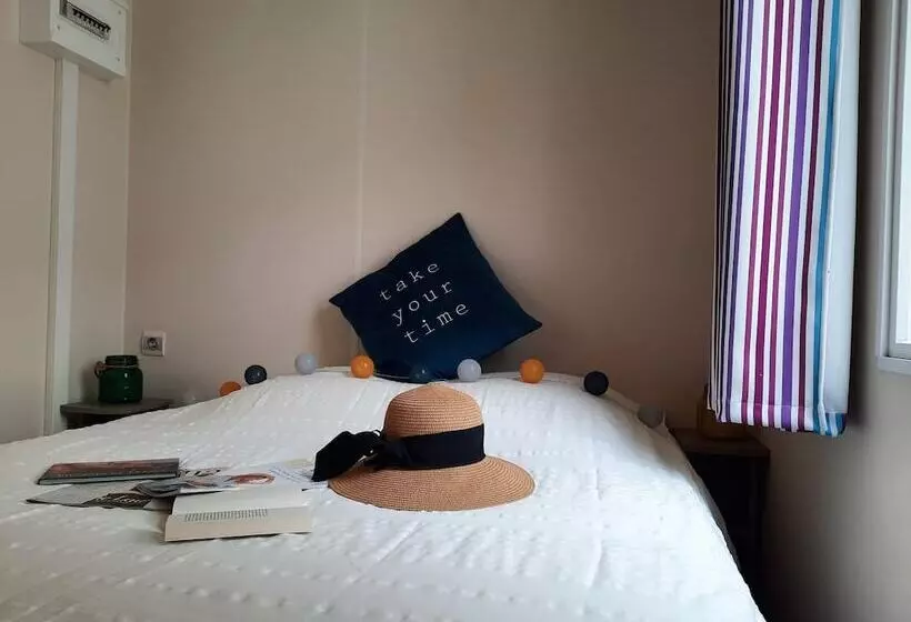 Hotelli Camping De La Bageasse