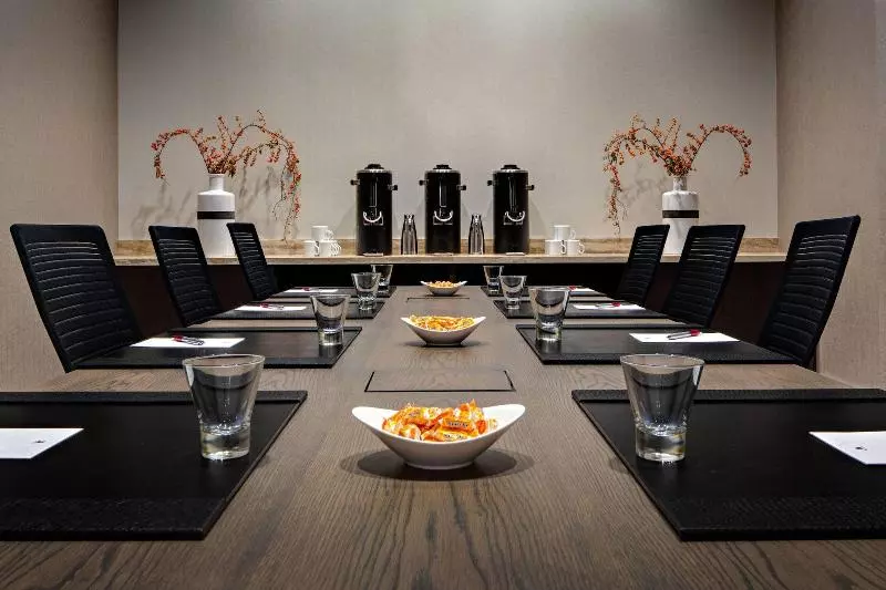 هتل Houston Cityplace Marriott At Springwoods Village