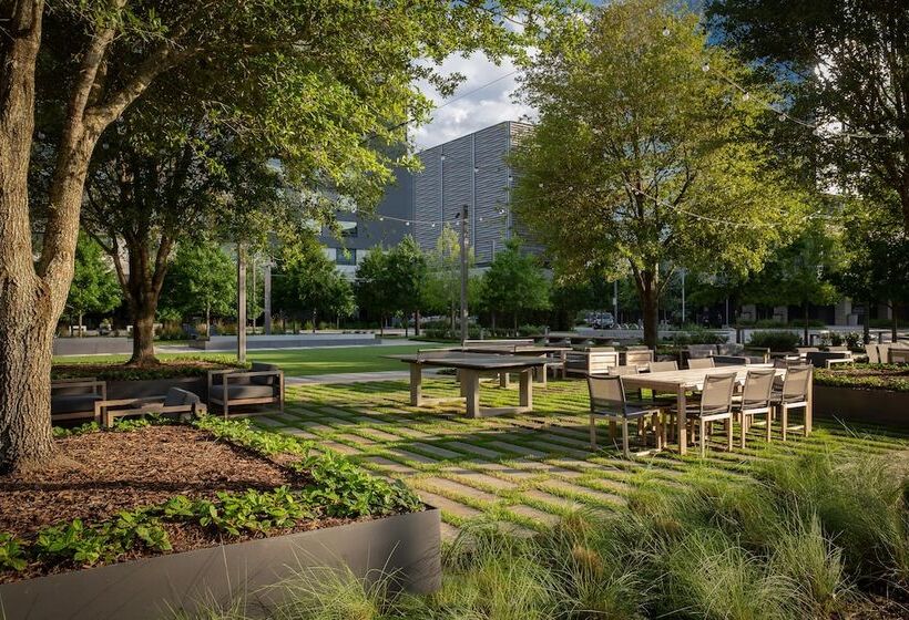 Отель Houston Cityplace Marriott At Springwoods Village