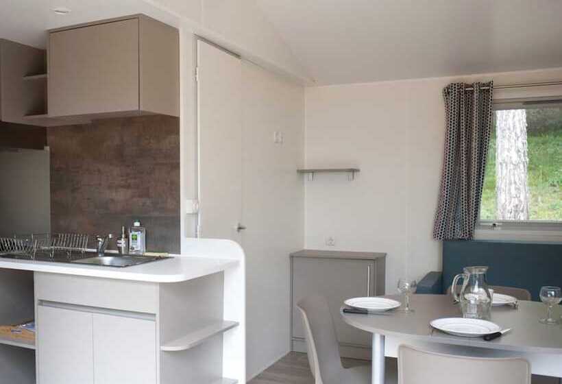 هتل Huttopia Divonne