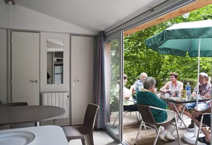 Hotelli Huttopia Divonne