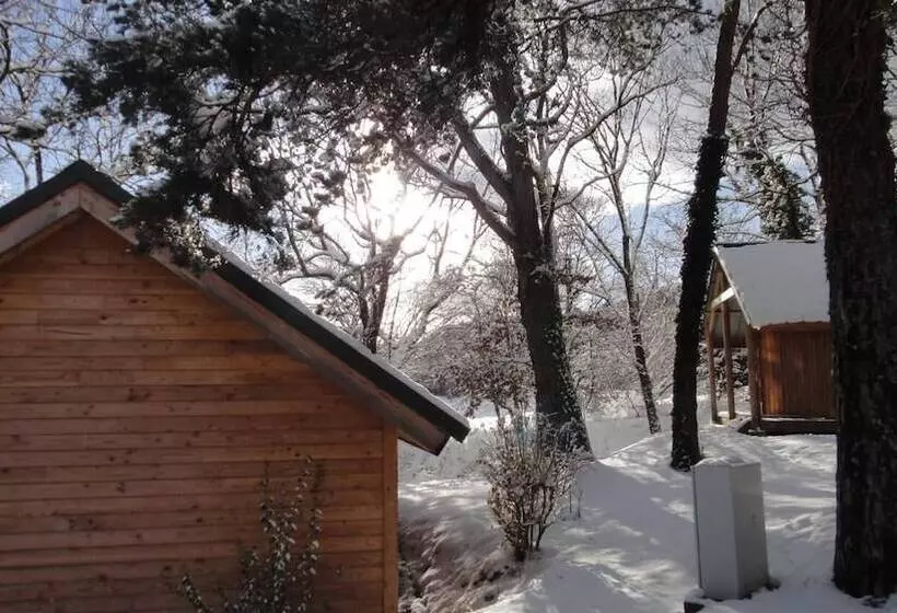 Hotelli Huttopia Divonne