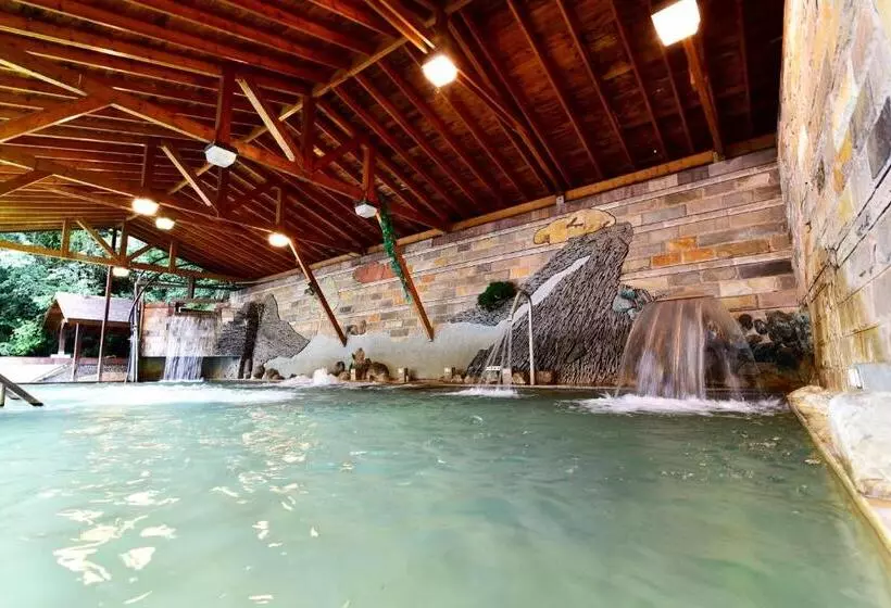 هتل Jenq Yang Hotspring