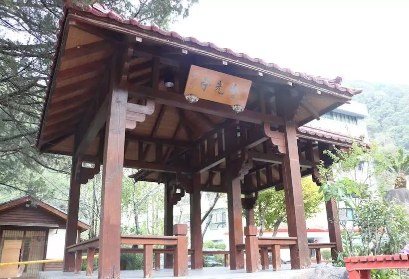 هتل Jenq Yang Hotspring