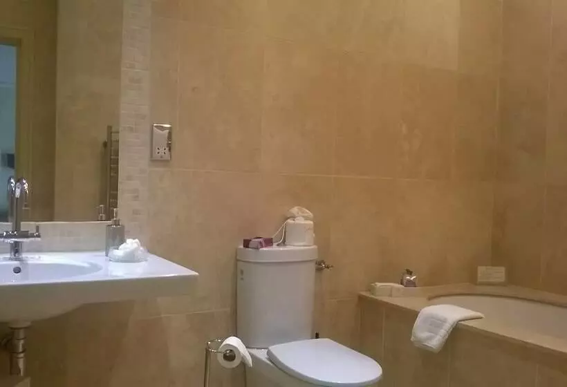 هتل Lypiatt House