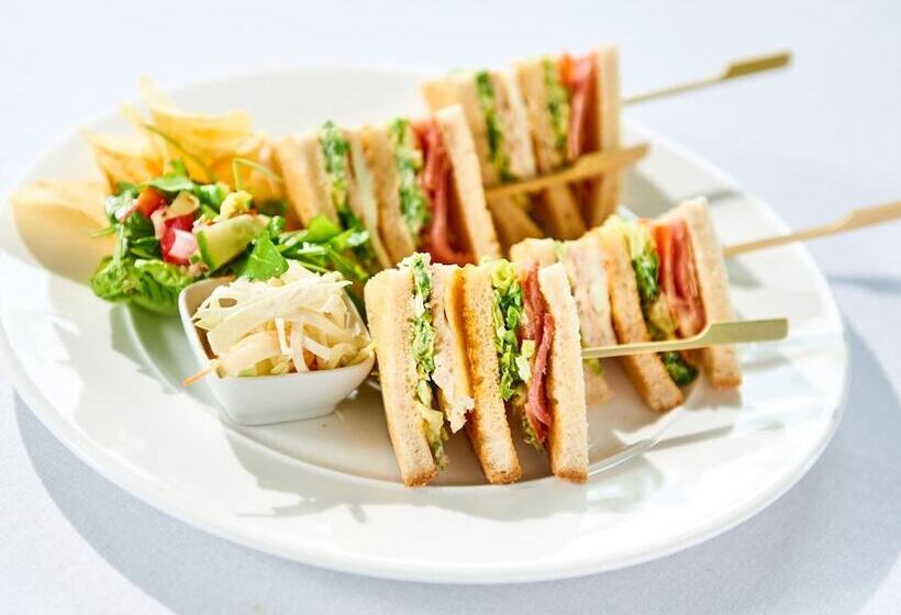 Отель Walwick Hall