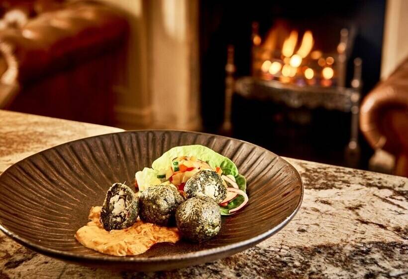 Отель Walwick Hall