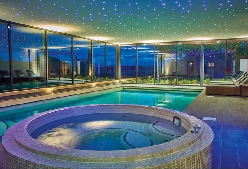 Отель Walwick Hall