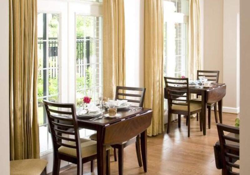 La Maison In Midtown An Urban B&b