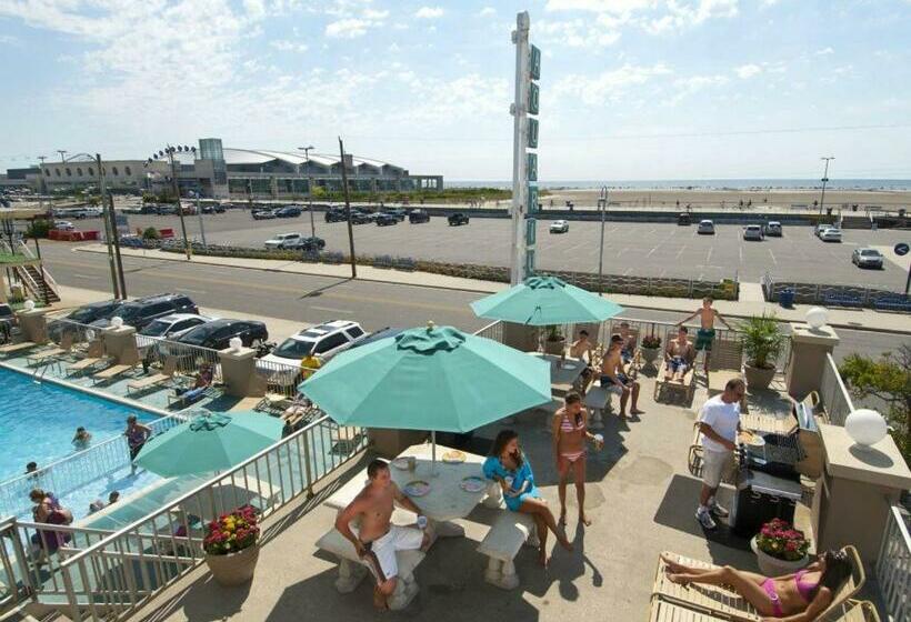 فندق على الطريق Aquarius Oceanfront Inn