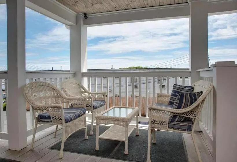 Motelli Cape Cod Harbor House Inn