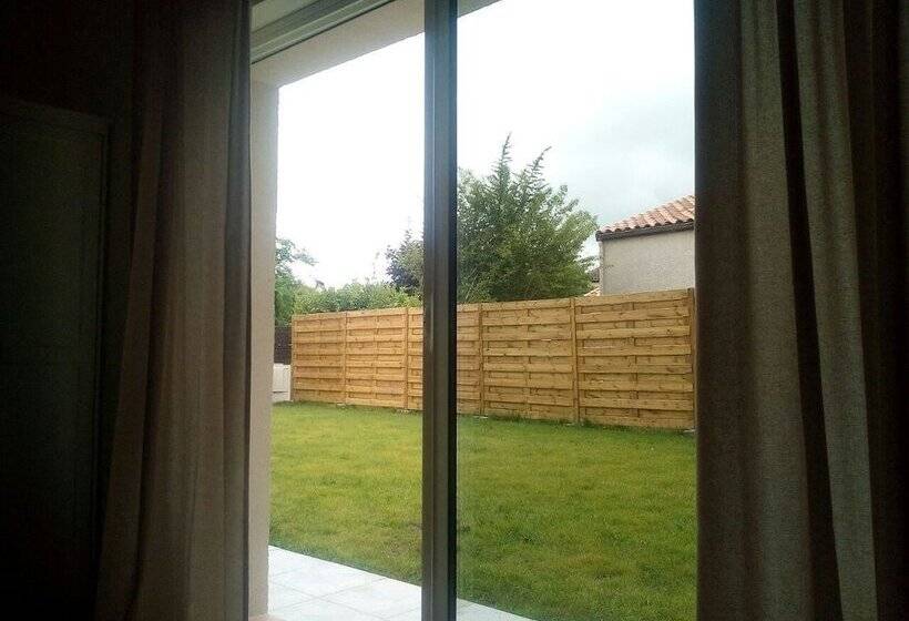 פנסיון Hôtes De Libourne