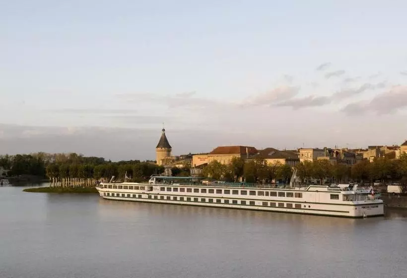 ペンション Hôtes De Libourne