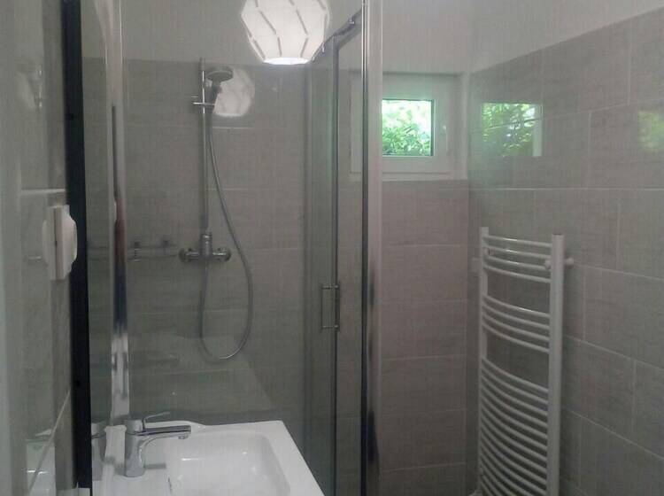 פנסיון Hôtes De Libourne