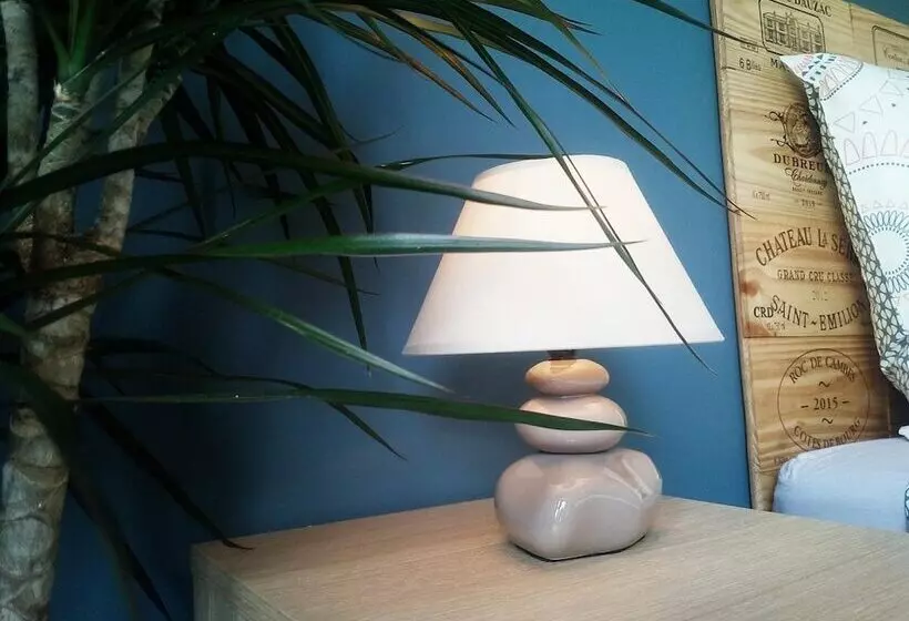 ペンション Hôtes De Libourne