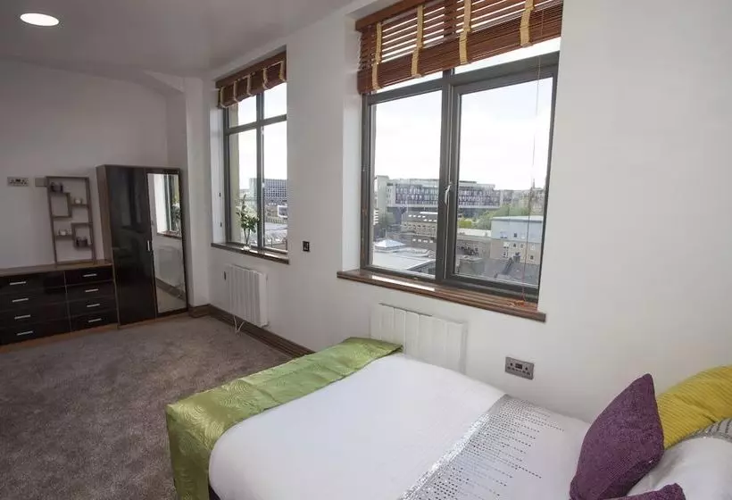 Stayocity Suites