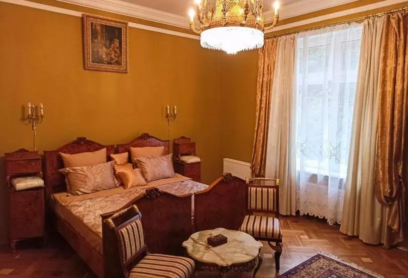 هاستل вілла графа