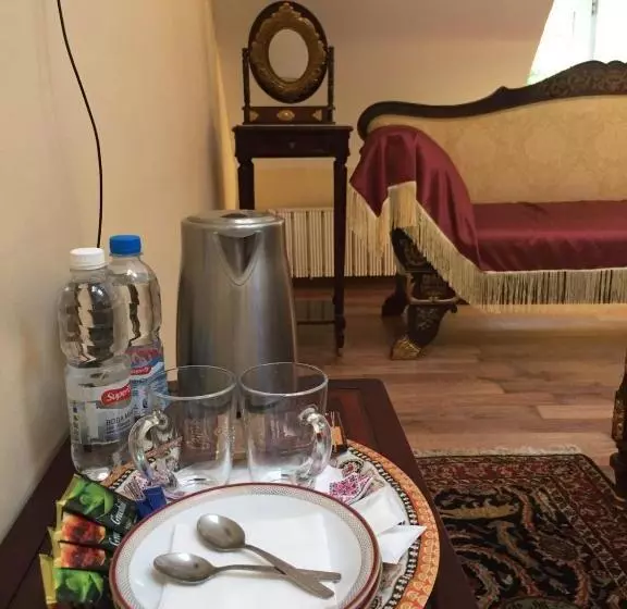 هاستل вілла графа